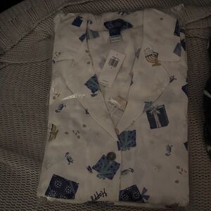 Old Navy White Pajama Set with Blue and Gold Gift Print Hanukkah